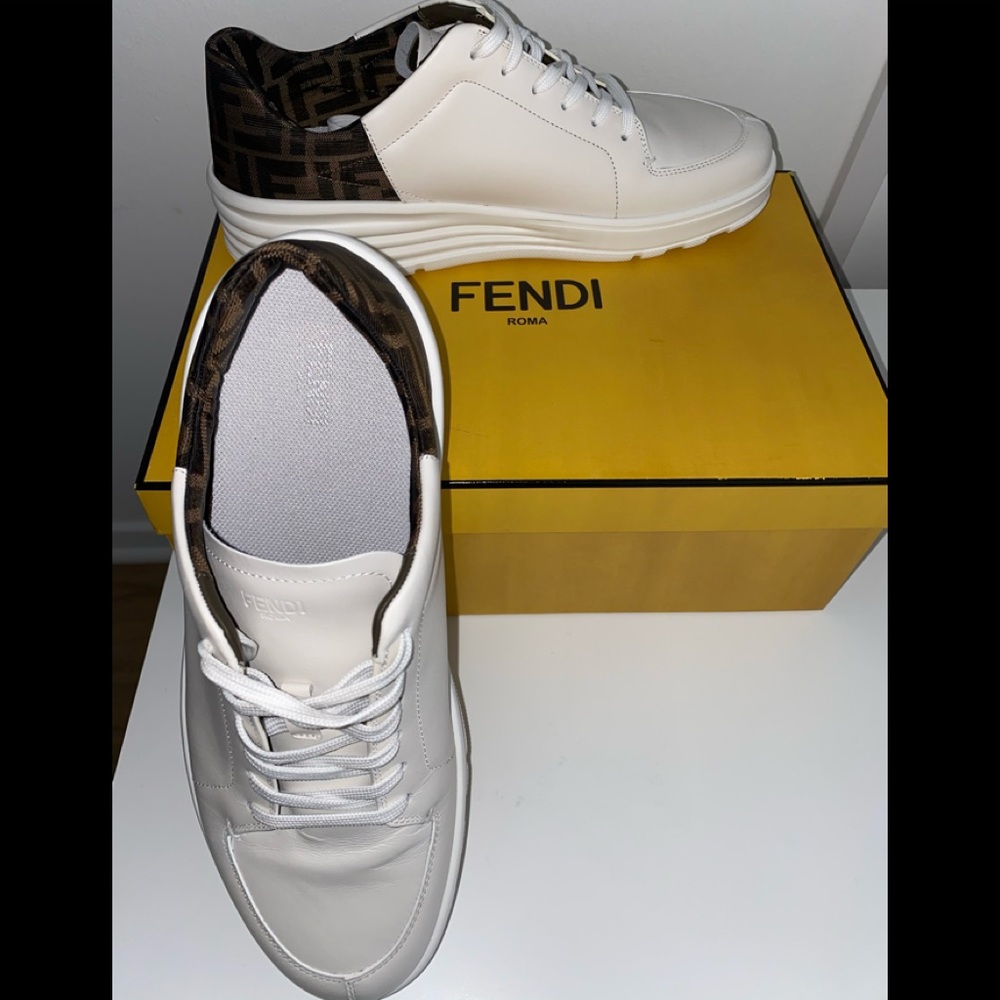 Fendi Men’s Leather Sneakers low-tops US10